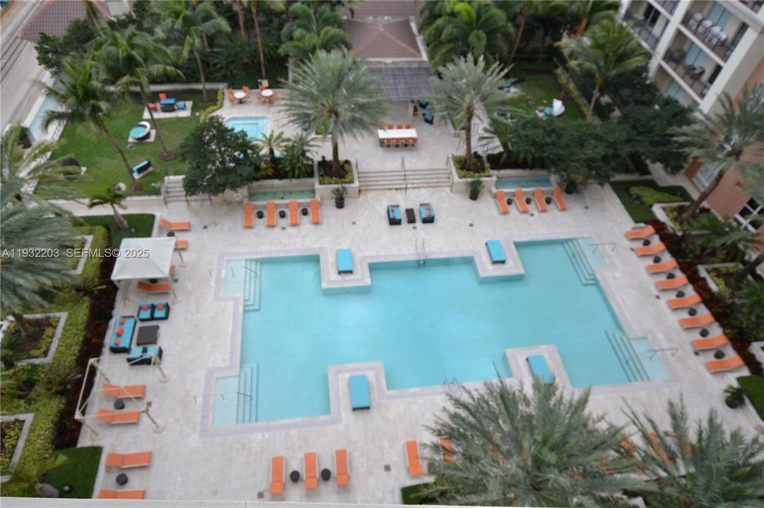 En Venta: $418,000 (1 camas, 1 baños, 755 Pies cuadrados)