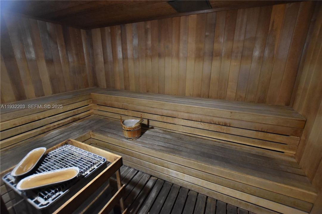 En Venta: $418,000 (1 camas, 1 baños, 755 Pies cuadrados)