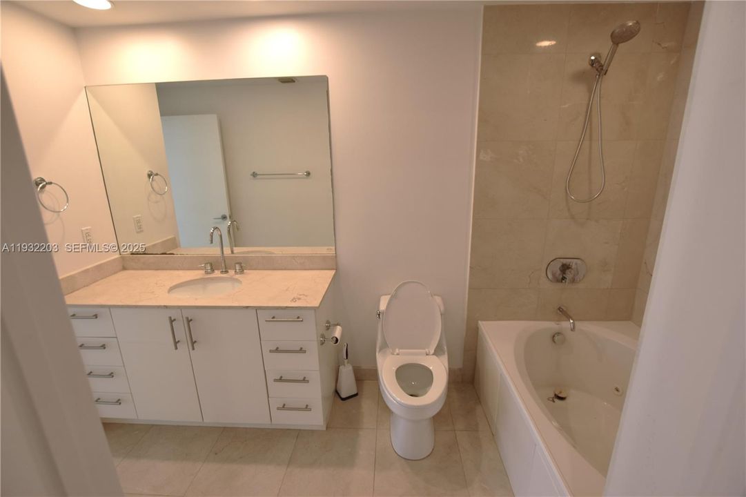 En Venta: $418,000 (1 camas, 1 baños, 755 Pies cuadrados)