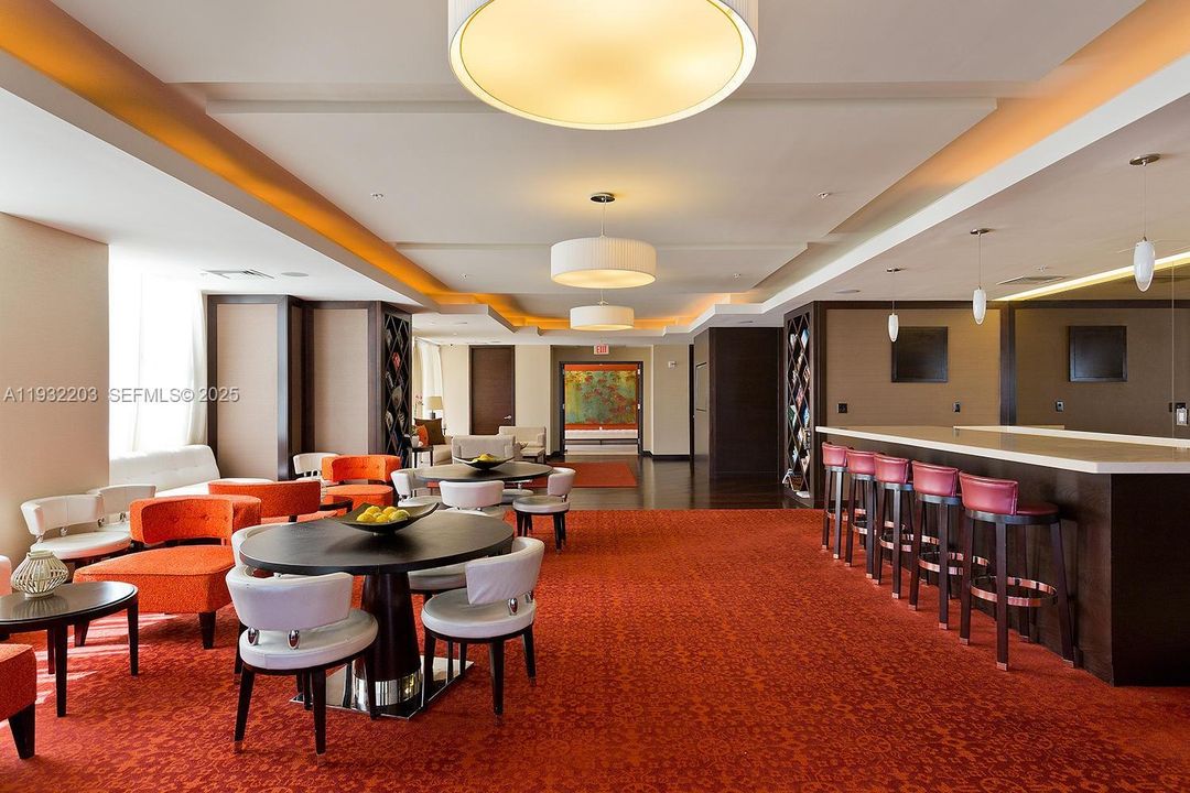 En Venta: $418,000 (1 camas, 1 baños, 755 Pies cuadrados)