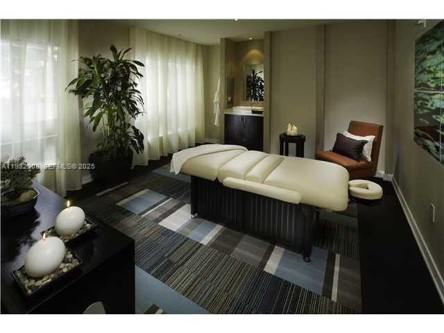 En Venta: $418,000 (1 camas, 1 baños, 755 Pies cuadrados)