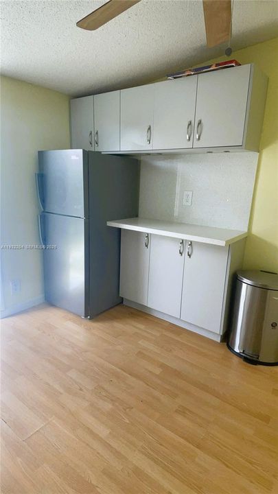 For Rent: $1,400 (1 beds, 1 baths, 400 Square Feet)