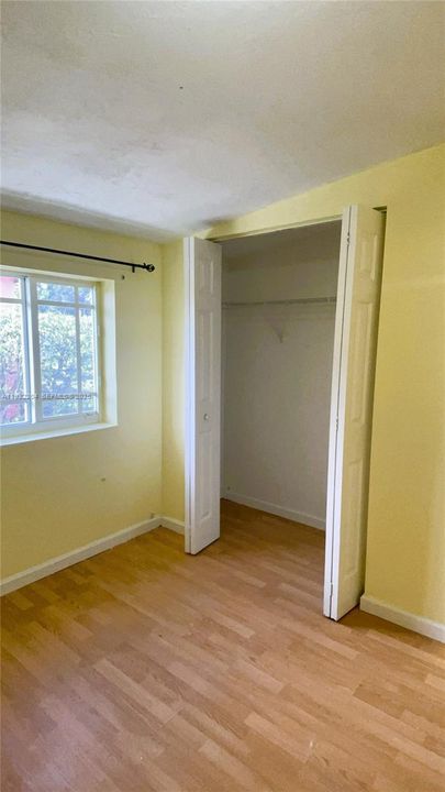 For Rent: $1,400 (1 beds, 1 baths, 400 Square Feet)