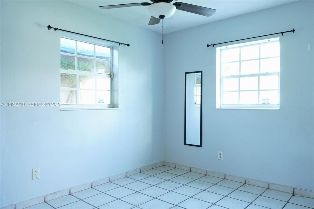 En Venta: $580,000 (3 camas, 1 baños, 888 Pies cuadrados)