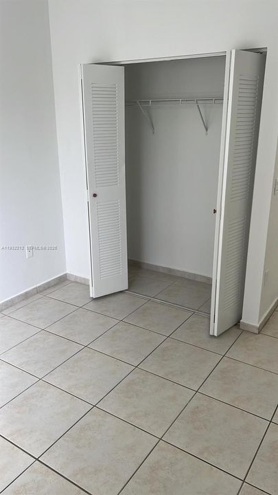 For Rent: $2,500 (2 beds, 2 baths, 870 Square Feet)