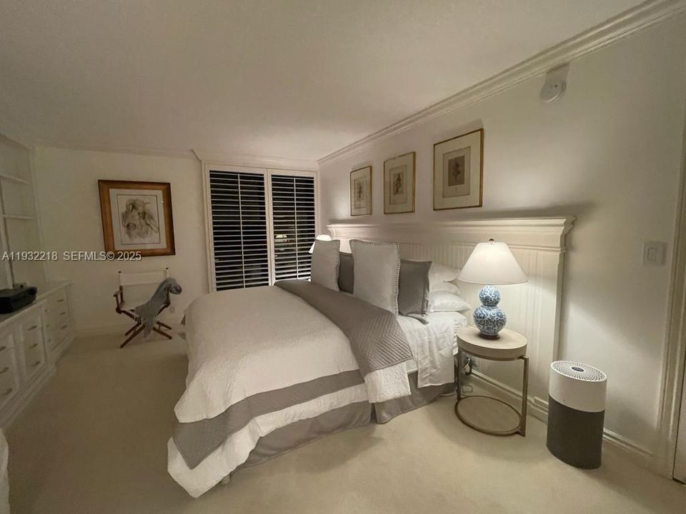 For Sale: $1,550,000 (2 beds, 2 baths, 1409 Square Feet)