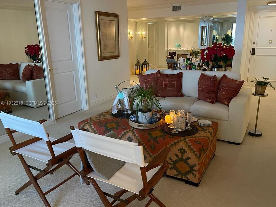 For Sale: $1,550,000 (2 beds, 2 baths, 1409 Square Feet)