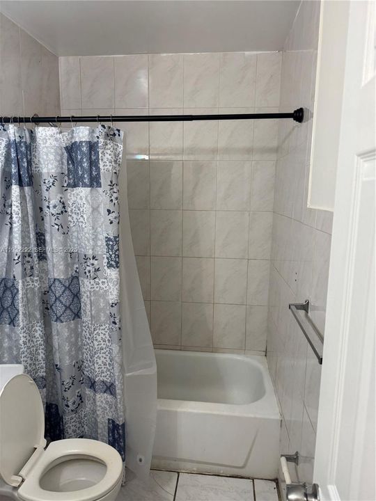 出租: $1,900 (2 贝兹, 1 浴室, 753 平方英尺)