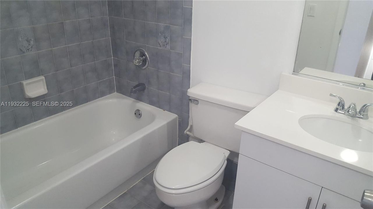 For Rent: $3,200 (4 beds, 3 baths, 1729 Square Feet)