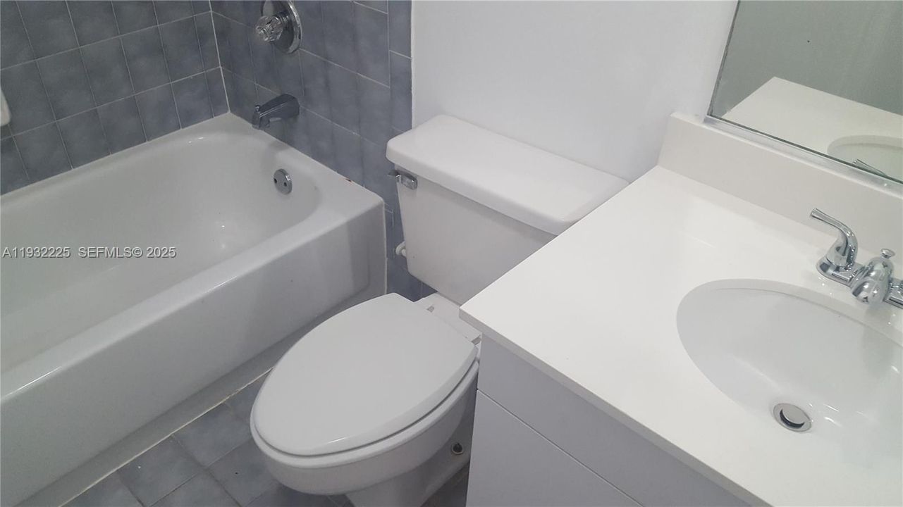 For Rent: $3,200 (4 beds, 3 baths, 1729 Square Feet)