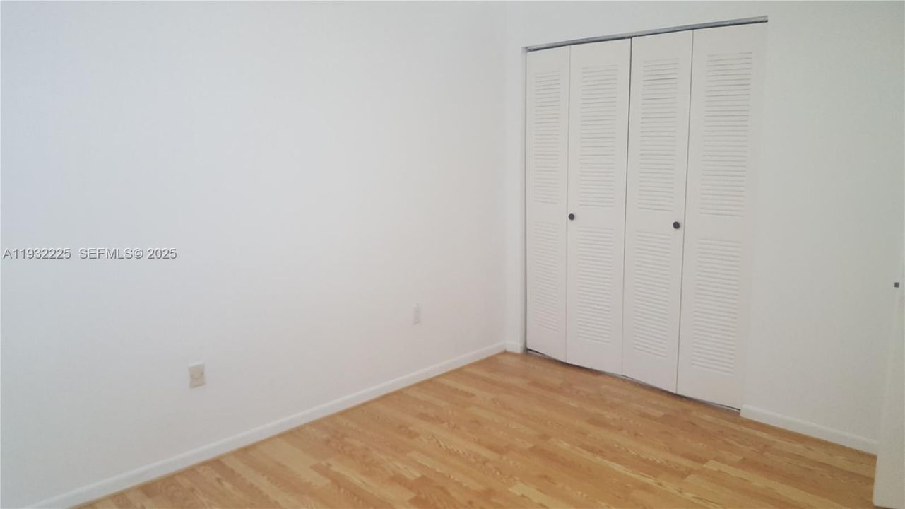 For Rent: $3,200 (4 beds, 3 baths, 1729 Square Feet)