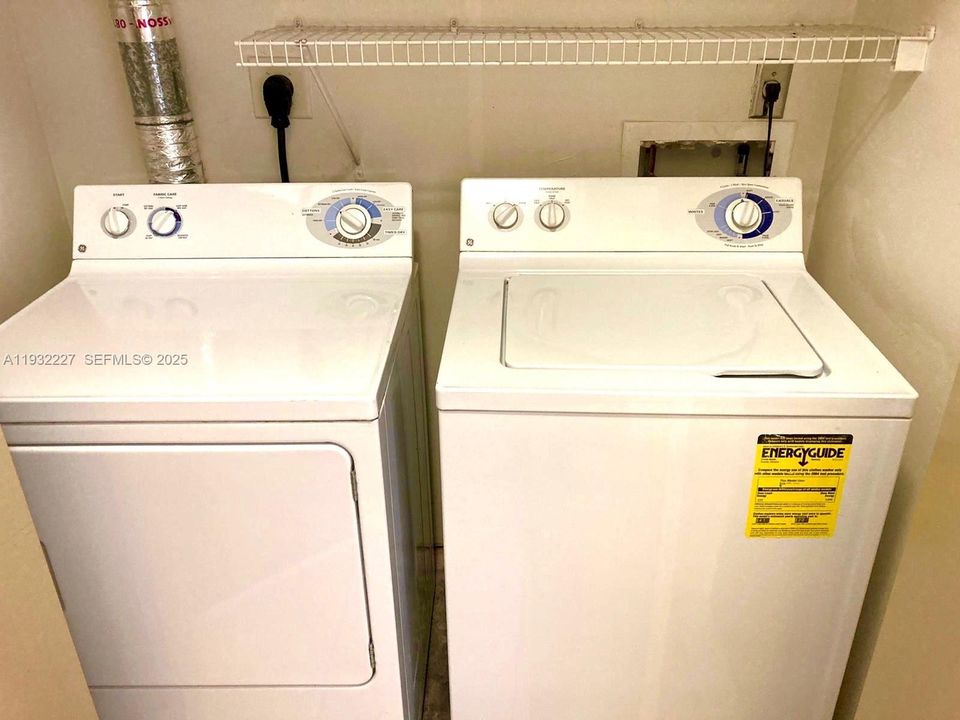 На продажу: $395,000 (1 спален, 1 ванн, 707 Квадратных фут)