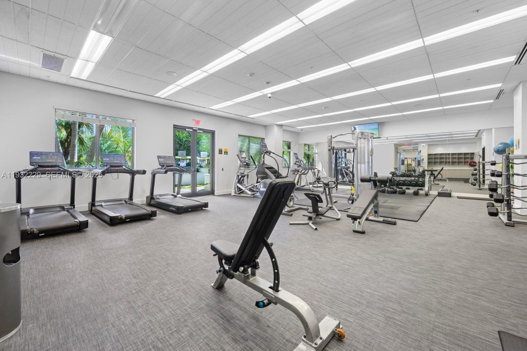 For Sale: $757,000 (2 beds, 2 baths, 1064 Square Feet)