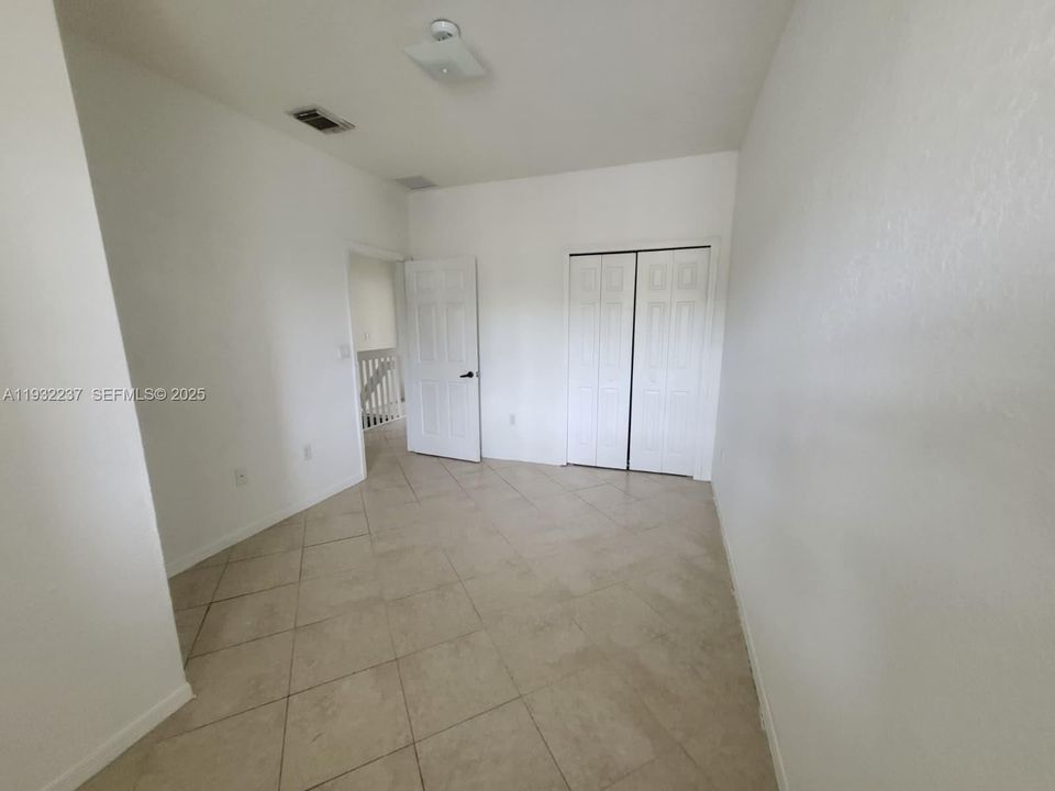 For Rent: $3,100 (3 beds, 2 baths, 1589 Square Feet)