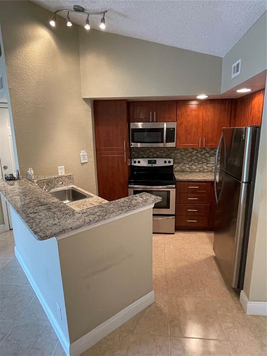 En Venta: $259,000 (2 camas, 1 baños, 965 Pies cuadrados)