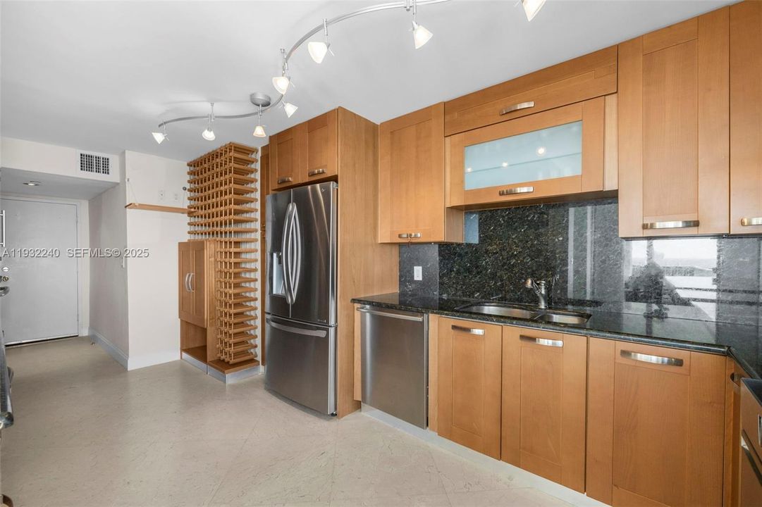 待售: $3,600,000 (3 贝兹, 3 浴室, 3120 平方英尺)