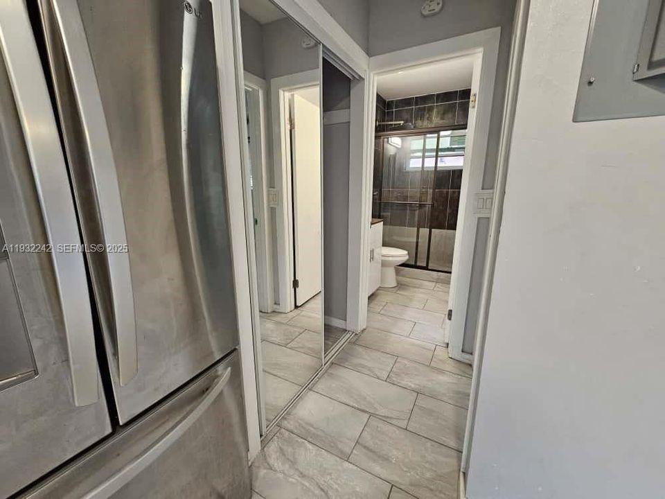 For Rent: $1,850 (1 beds, 1 baths, 3498 Square Feet)