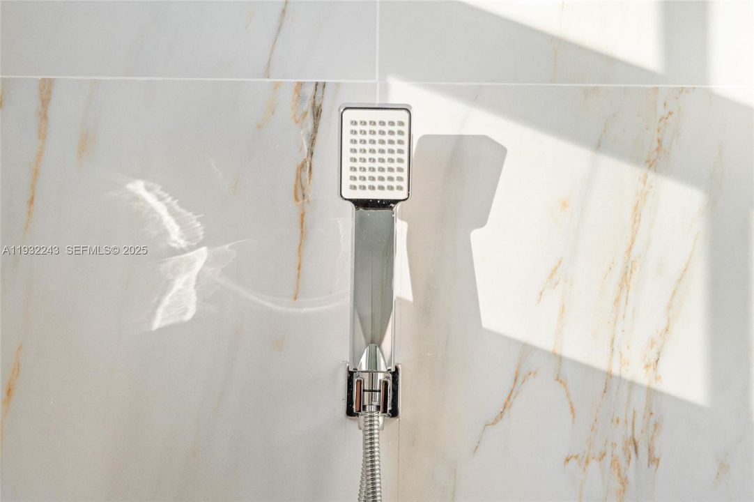 На продажу: $675,000 (3 спален, 2 ванн, 1144 Квадратных фут)