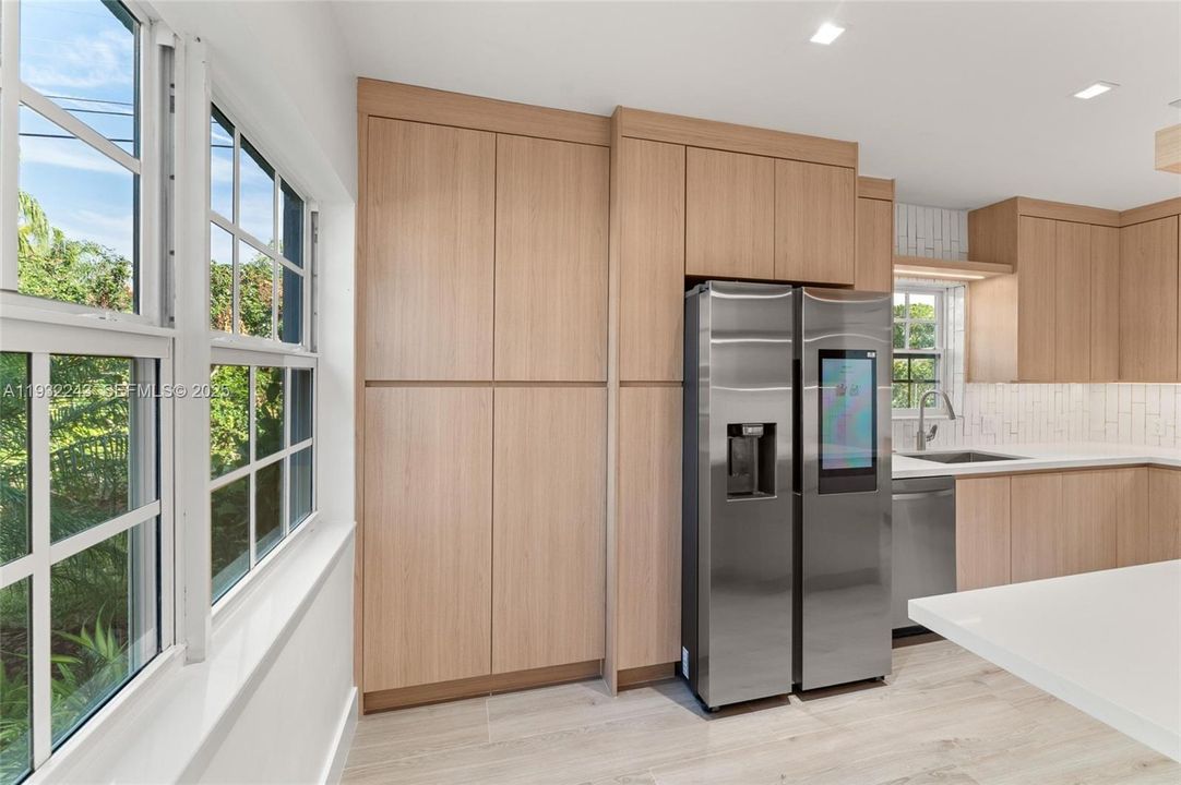 На продажу: $675,000 (3 спален, 2 ванн, 1144 Квадратных фут)