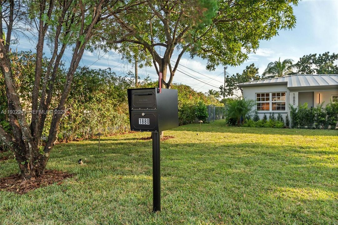 На продажу: $675,000 (3 спален, 2 ванн, 1144 Квадратных фут)