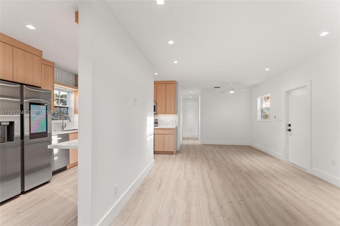 На продажу: $675,000 (3 спален, 2 ванн, 1144 Квадратных фут)