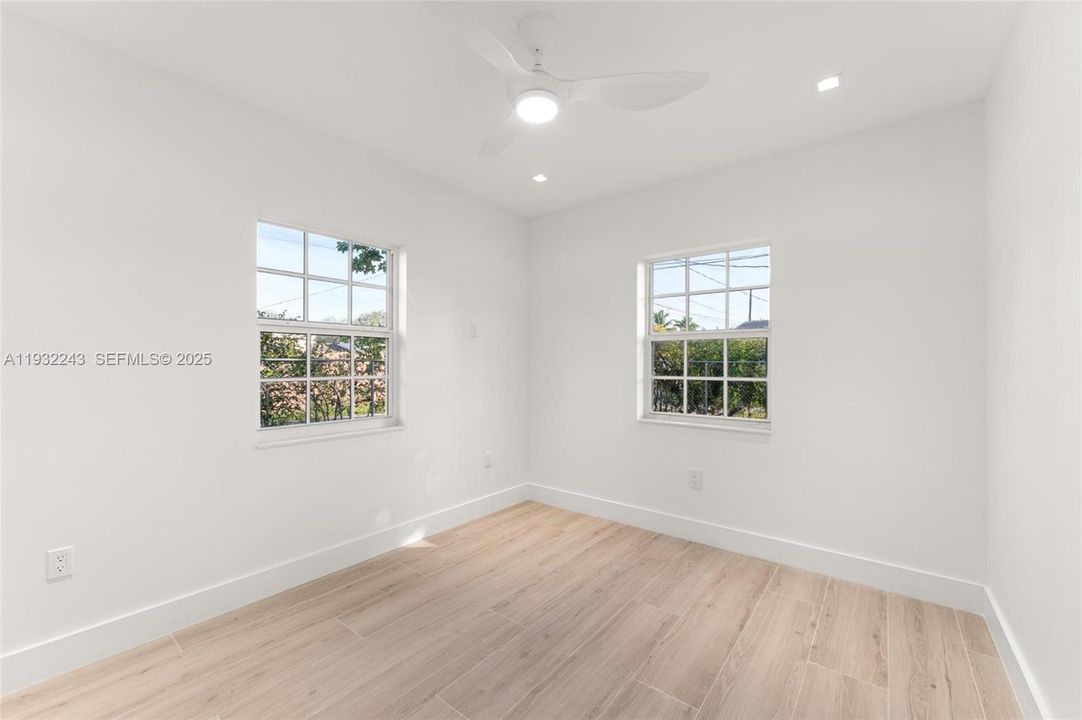 На продажу: $675,000 (3 спален, 2 ванн, 1144 Квадратных фут)