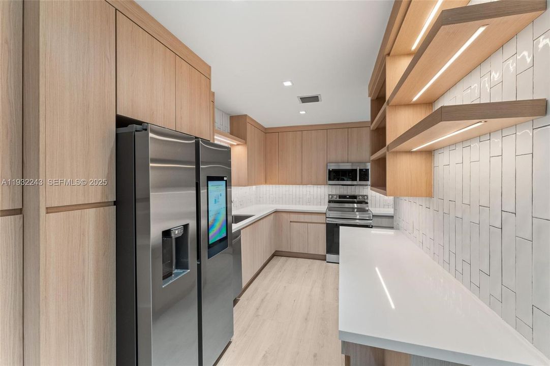 На продажу: $675,000 (3 спален, 2 ванн, 1144 Квадратных фут)