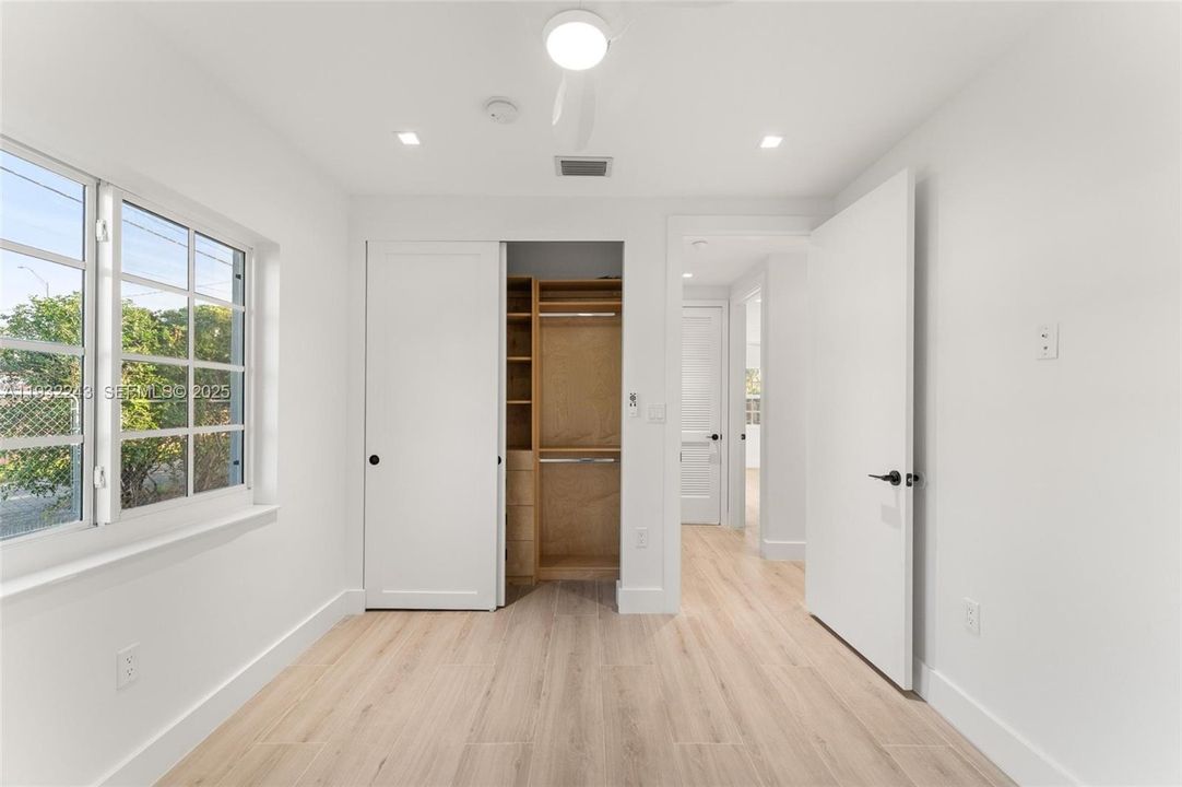 На продажу: $675,000 (3 спален, 2 ванн, 1144 Квадратных фут)