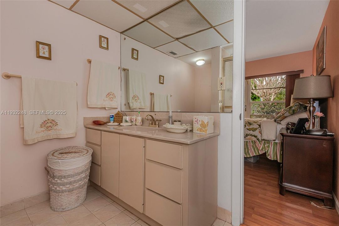 For Sale: $840,000 (3 beds, 2 baths, 1520 Square Feet)