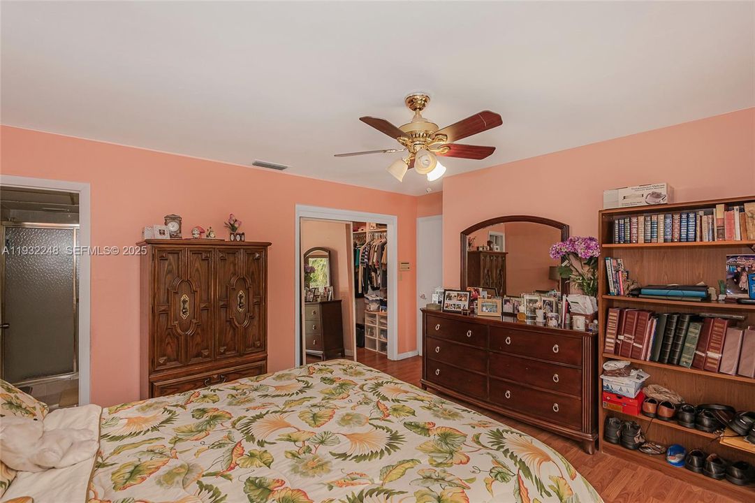 For Sale: $840,000 (3 beds, 2 baths, 1520 Square Feet)