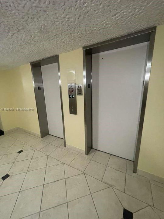 待售: $200,000 (2 贝兹, 2 浴室, 1292 平方英尺)