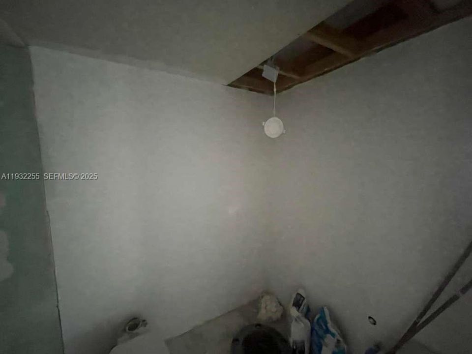 待售: $200,000 (2 贝兹, 2 浴室, 1292 平方英尺)