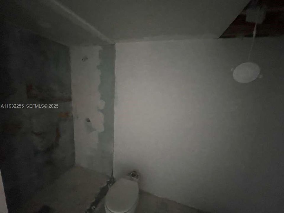 待售: $200,000 (2 贝兹, 2 浴室, 1292 平方英尺)