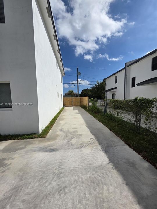 For Rent: $2,720 (3 beds, 2 baths, 0 Square Feet)