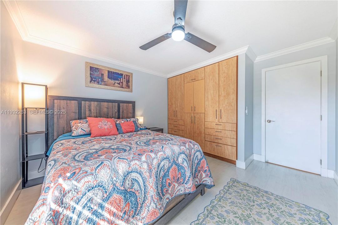 На продажу: $720,000 (3 спален, 2 ванн, 1494 Квадратных фут)