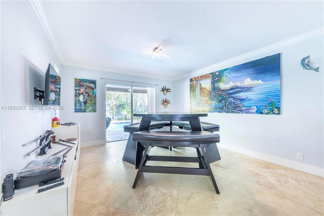 На продажу: $720,000 (3 спален, 2 ванн, 1494 Квадратных фут)