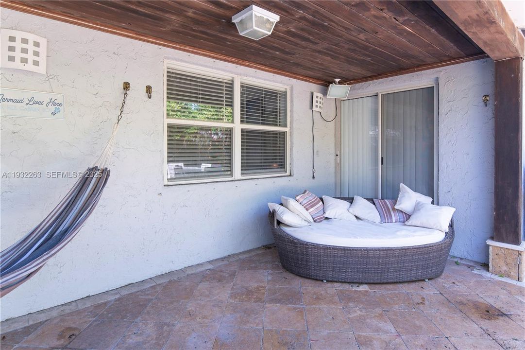 На продажу: $720,000 (3 спален, 2 ванн, 1494 Квадратных фут)