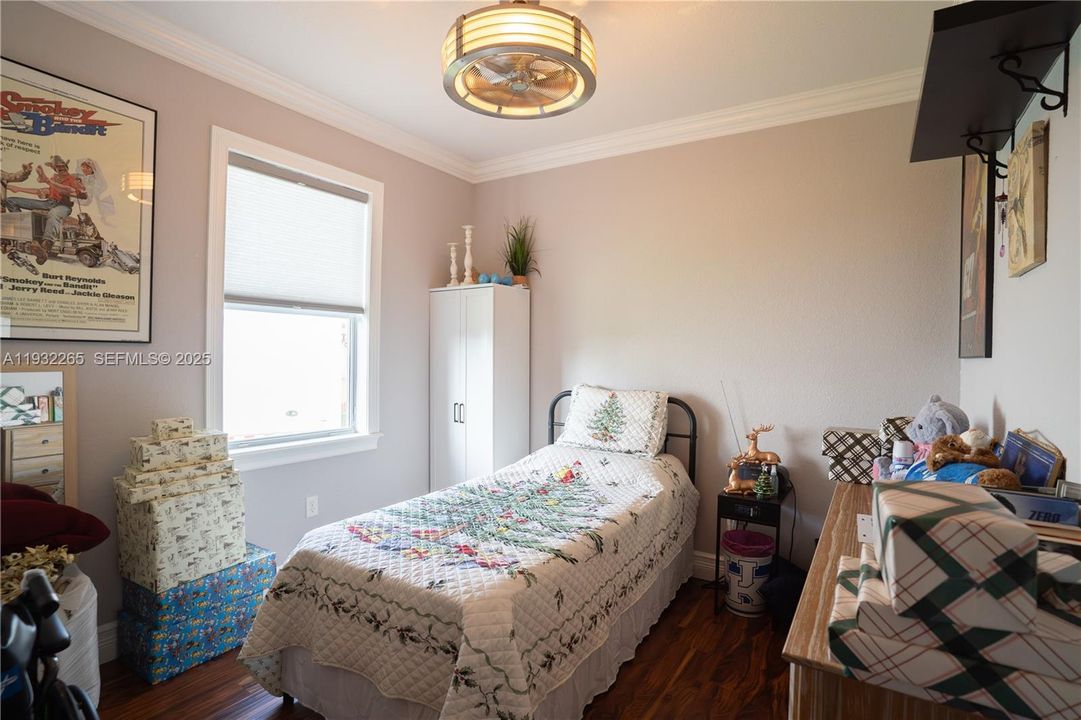 На продажу: $879,000 (4 спален, 3 ванн, 2437 Квадратных фут)