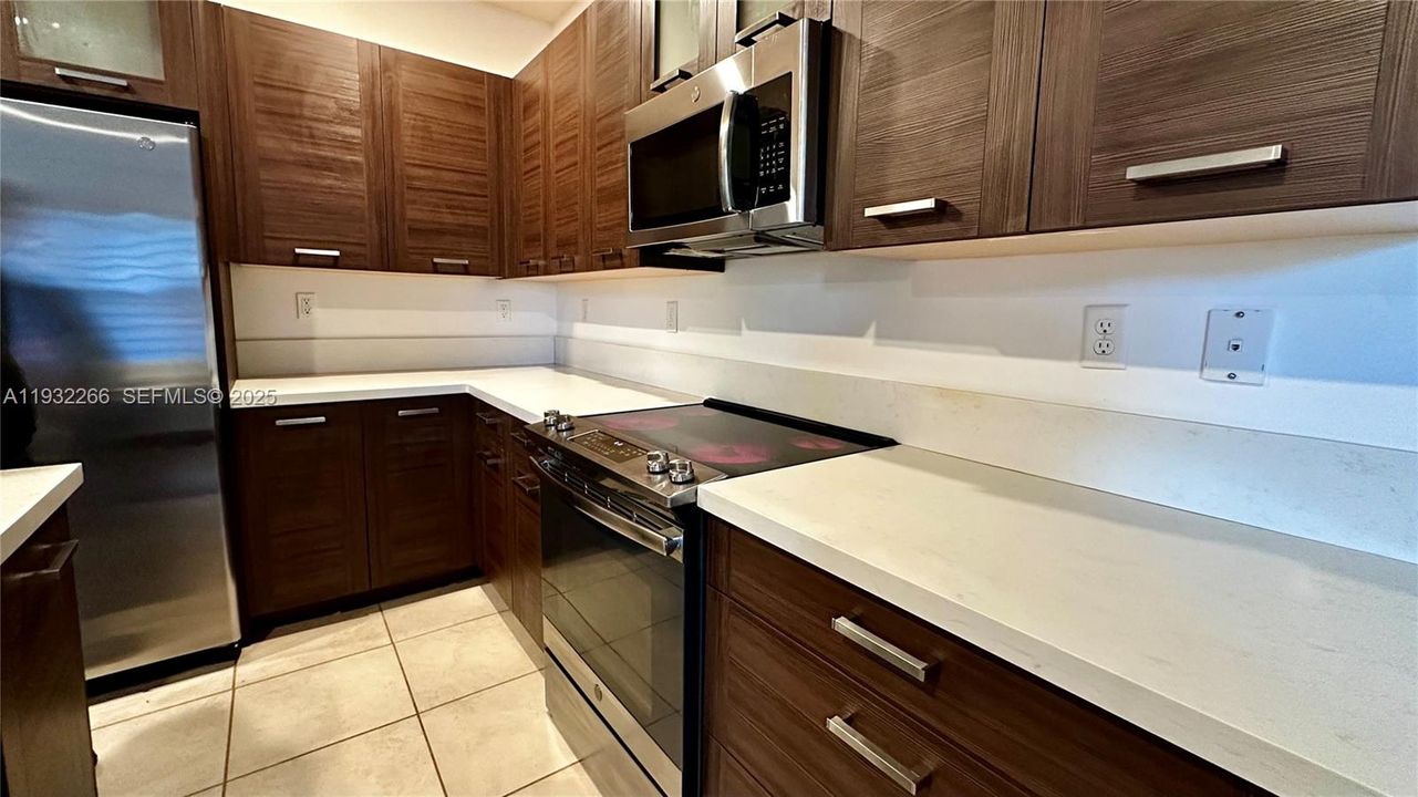 待售: $620,000 (3 贝兹, 2 浴室, 1588 平方英尺)