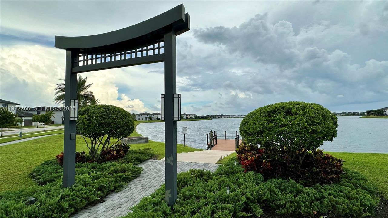 待售: $620,000 (3 贝兹, 2 浴室, 1588 平方英尺)