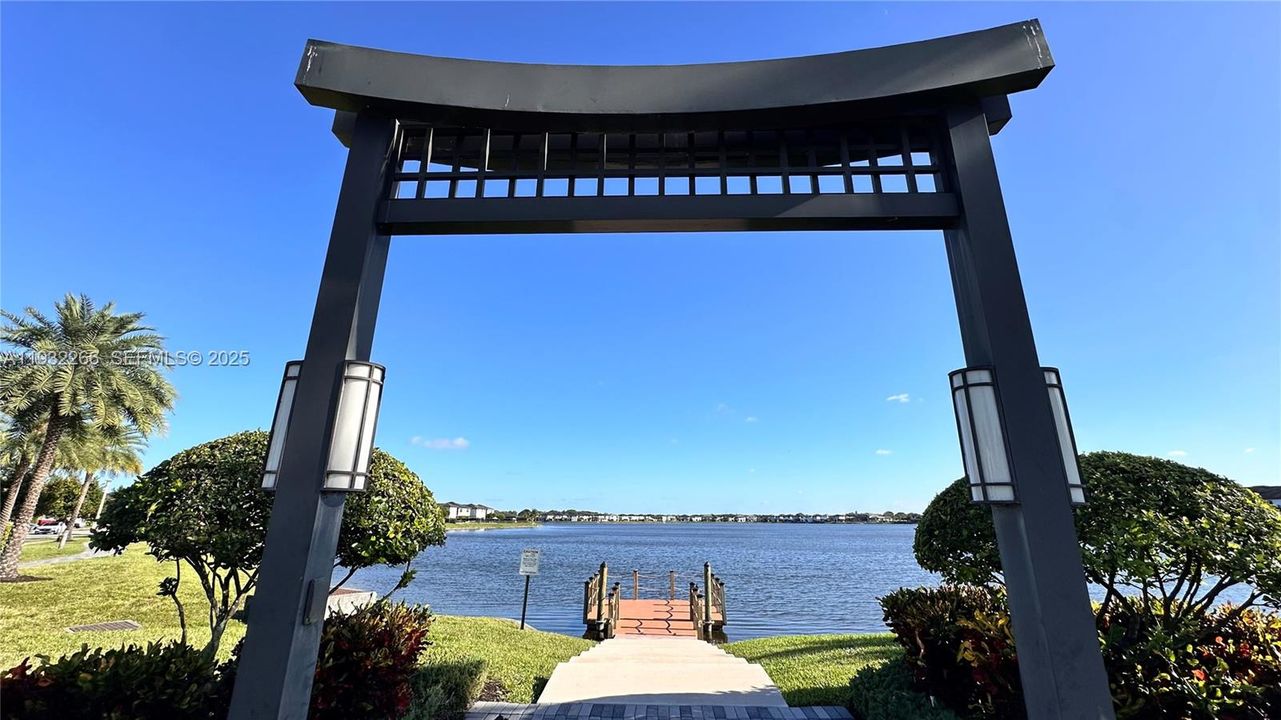 待售: $620,000 (3 贝兹, 2 浴室, 1588 平方英尺)