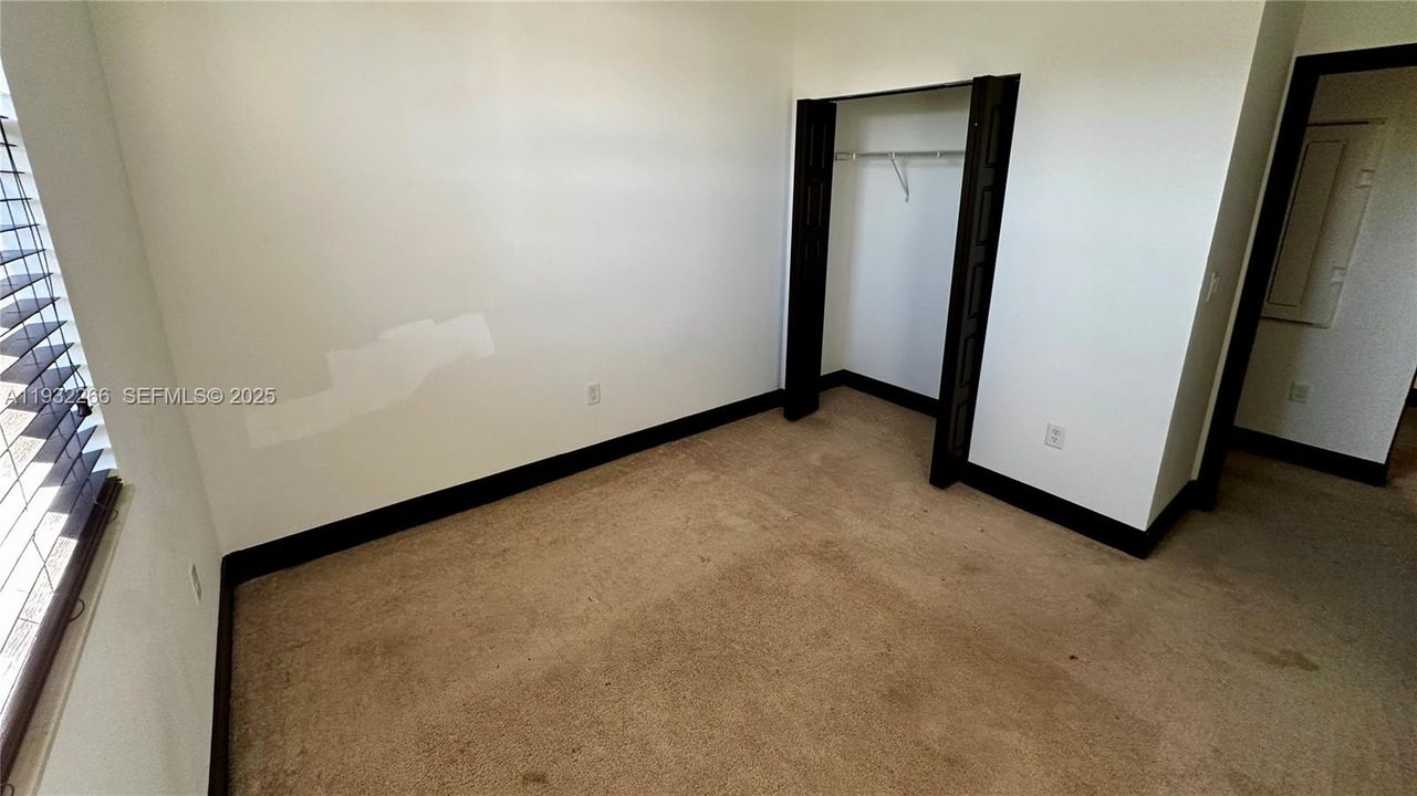 待售: $620,000 (3 贝兹, 2 浴室, 1588 平方英尺)