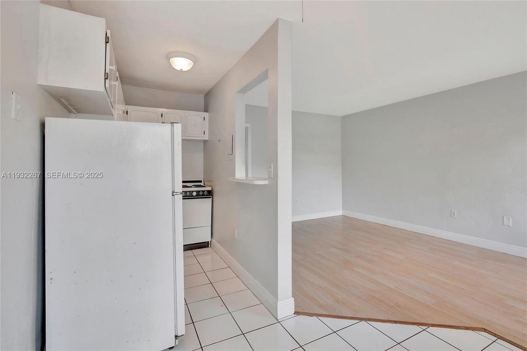 待售: $169,000 (1 贝兹, 1 浴室, 572 平方英尺)