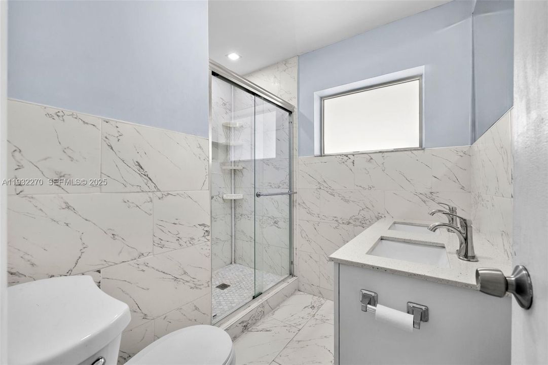 В аренду: $3,200 (3 спален, 2 ванн, 1244 Квадратных фут)