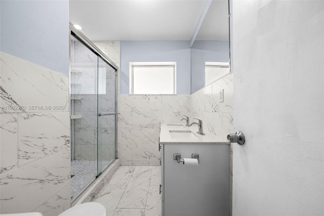 В аренду: $3,200 (3 спален, 2 ванн, 1244 Квадратных фут)