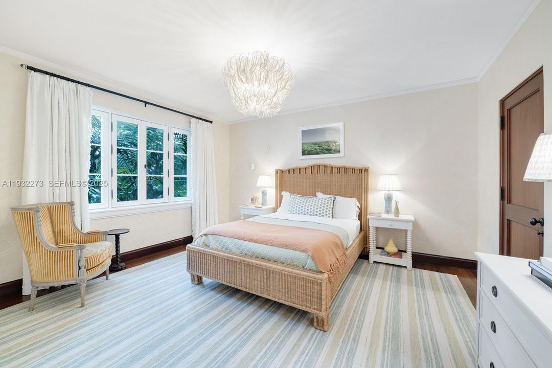 For Sale: $19,900,000 (6 beds, 6 baths, 6268 Square Feet)