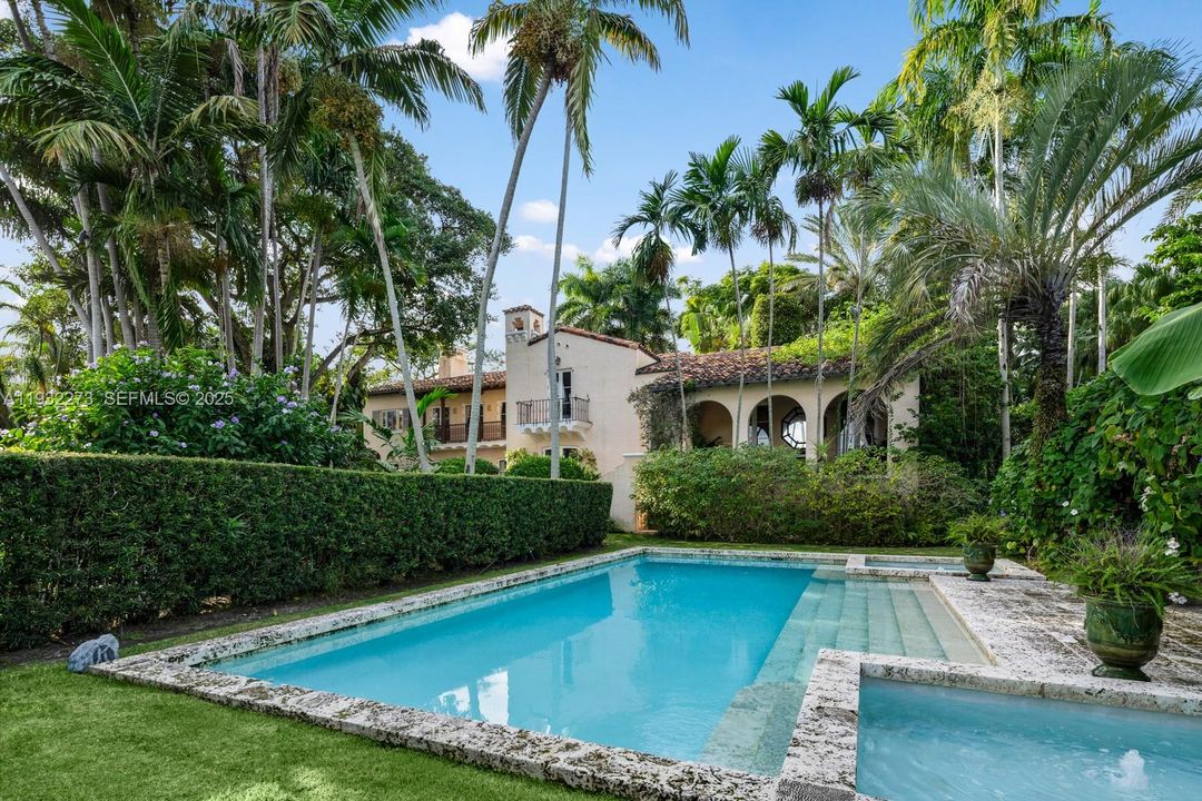 For Sale: $19,900,000 (6 beds, 6 baths, 6268 Square Feet)