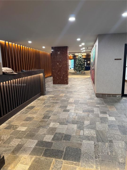 В аренду: $6,000 (2 спален, 2 ванн, 2215 Квадратных фут)