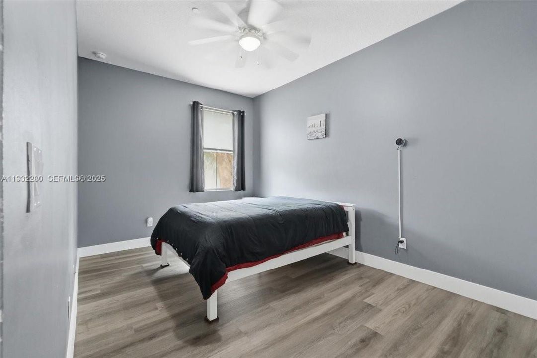 На продажу: $535,000 (3 спален, 2 ванн, 1334 Квадратных фут)