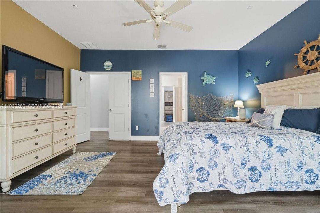 На продажу: $535,000 (3 спален, 2 ванн, 1334 Квадратных фут)